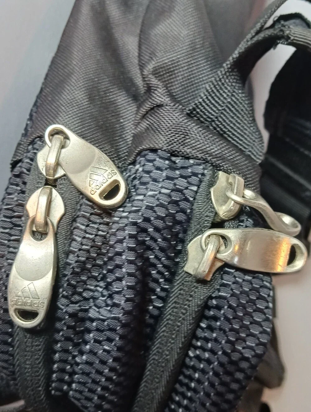 Y2K Adidas Scorch Compression Briefcase Black Load Spring Shoulder Strap